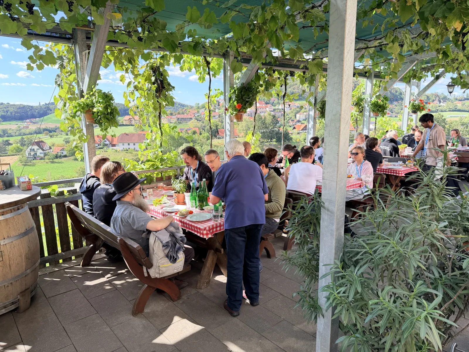 Bunch of KDE folks eating lunch